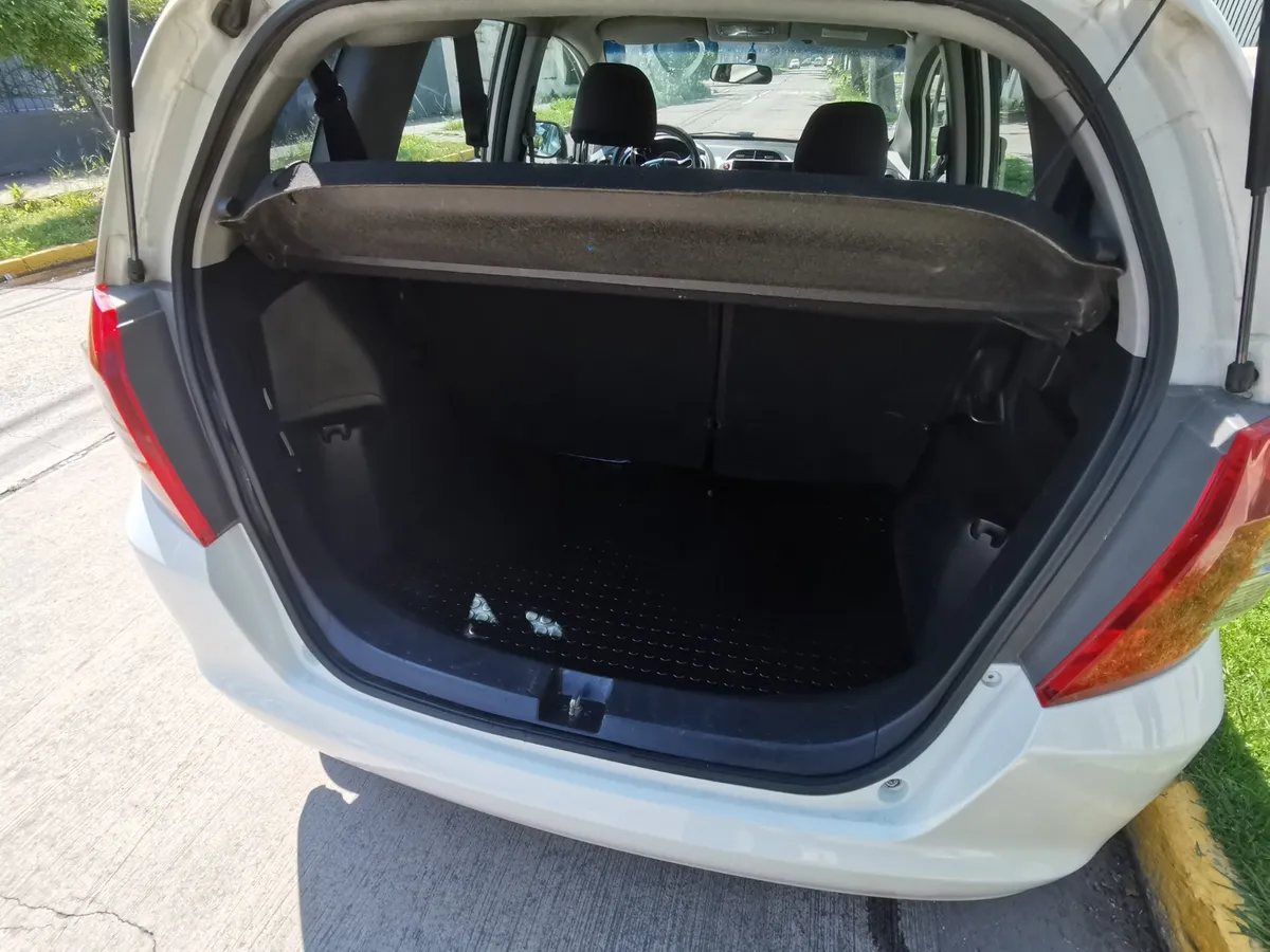HONDA FIT 1.3 Lx At año 2012