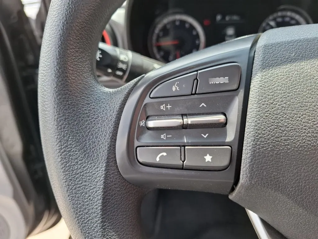 Hyundai Grand 1.2 Aut Plus año 2025