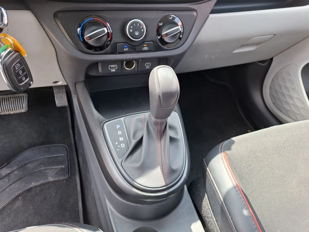 Hyundai Grand 1.2 Aut Plus año 2025