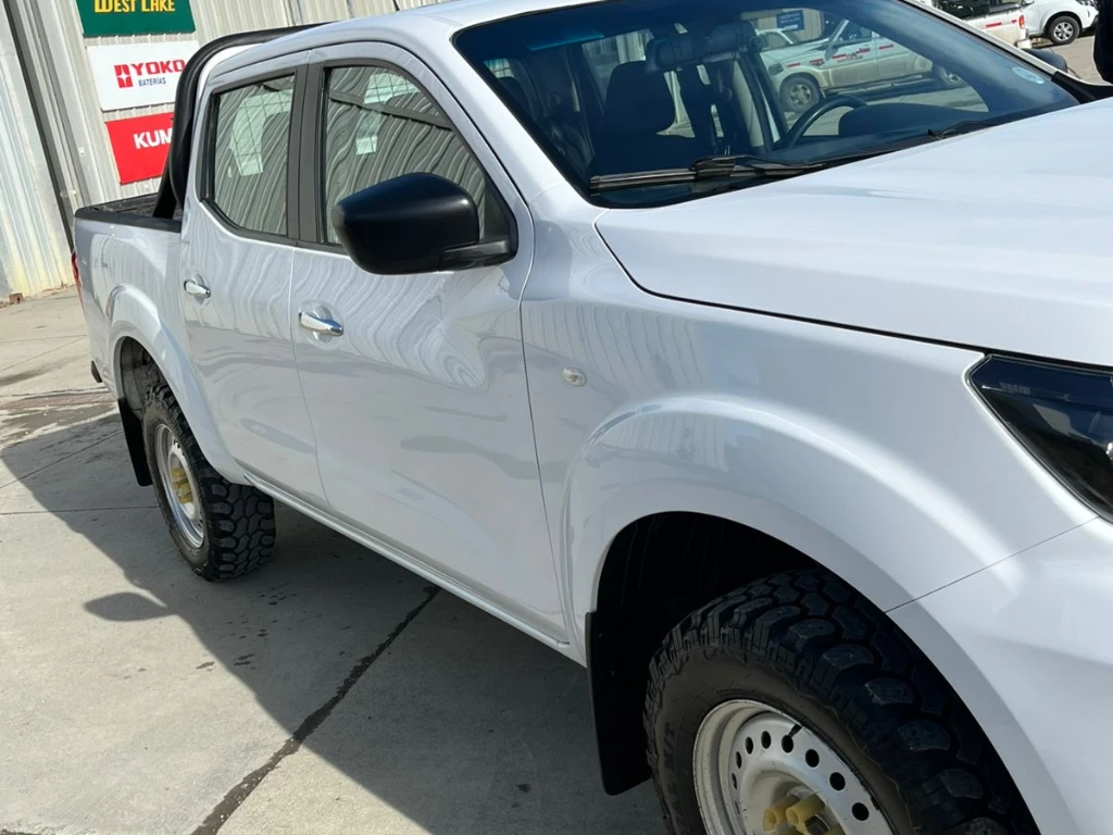 Nissan Navara Navara Dc 4x4 2.3tdi Se año 2022