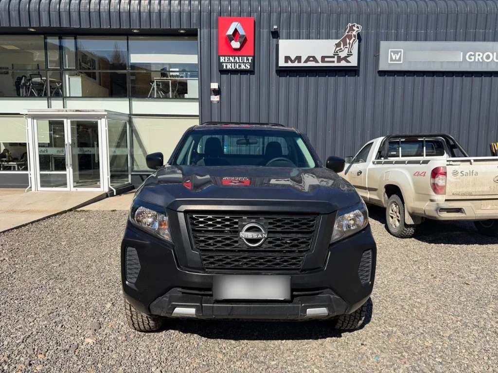 Nissan Navara Navara Cs 4x4 2.3tdi año 2023