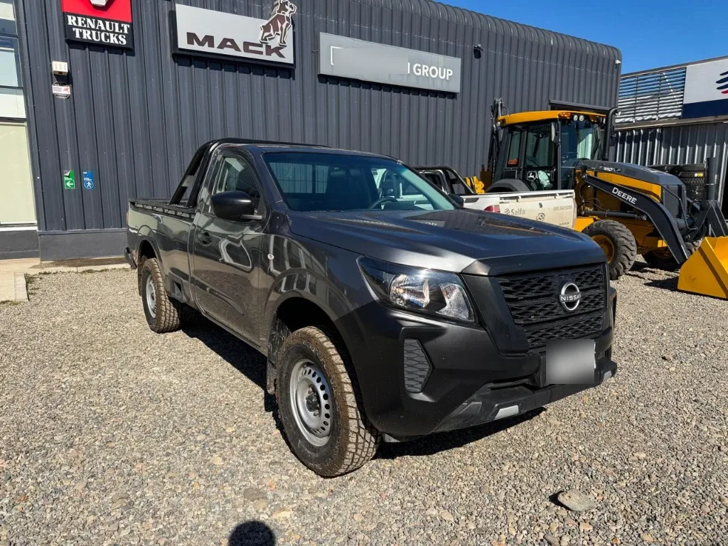 Nissan Navara Navara Cs 4x4 2.3tdi año 2023