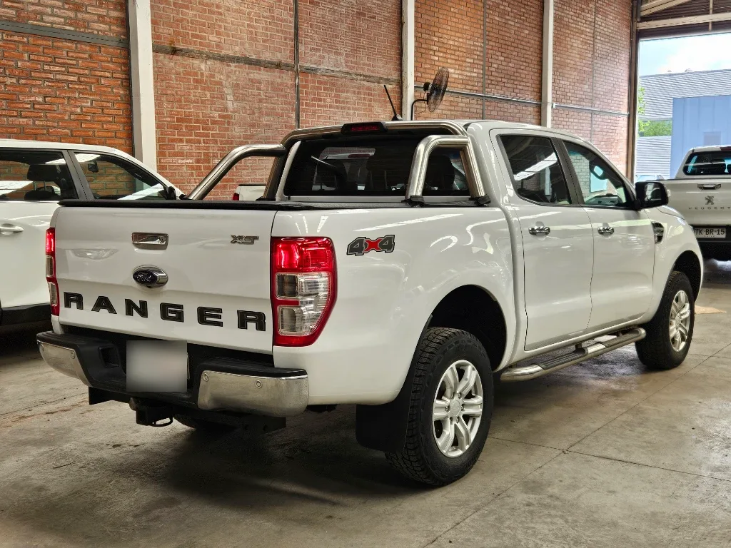 Ford Ranger Ranger Dc 3.2 D Xlt At año 2023