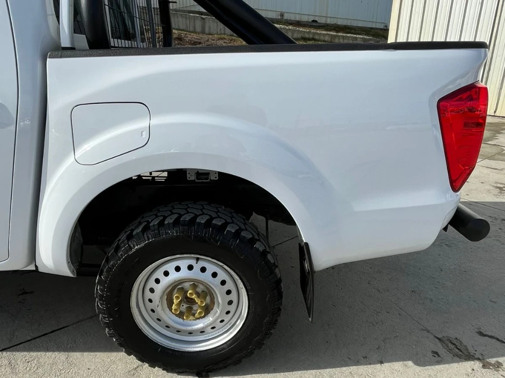 Nissan Navara Navara Dc 4x4 2.3tdi Se año 2022