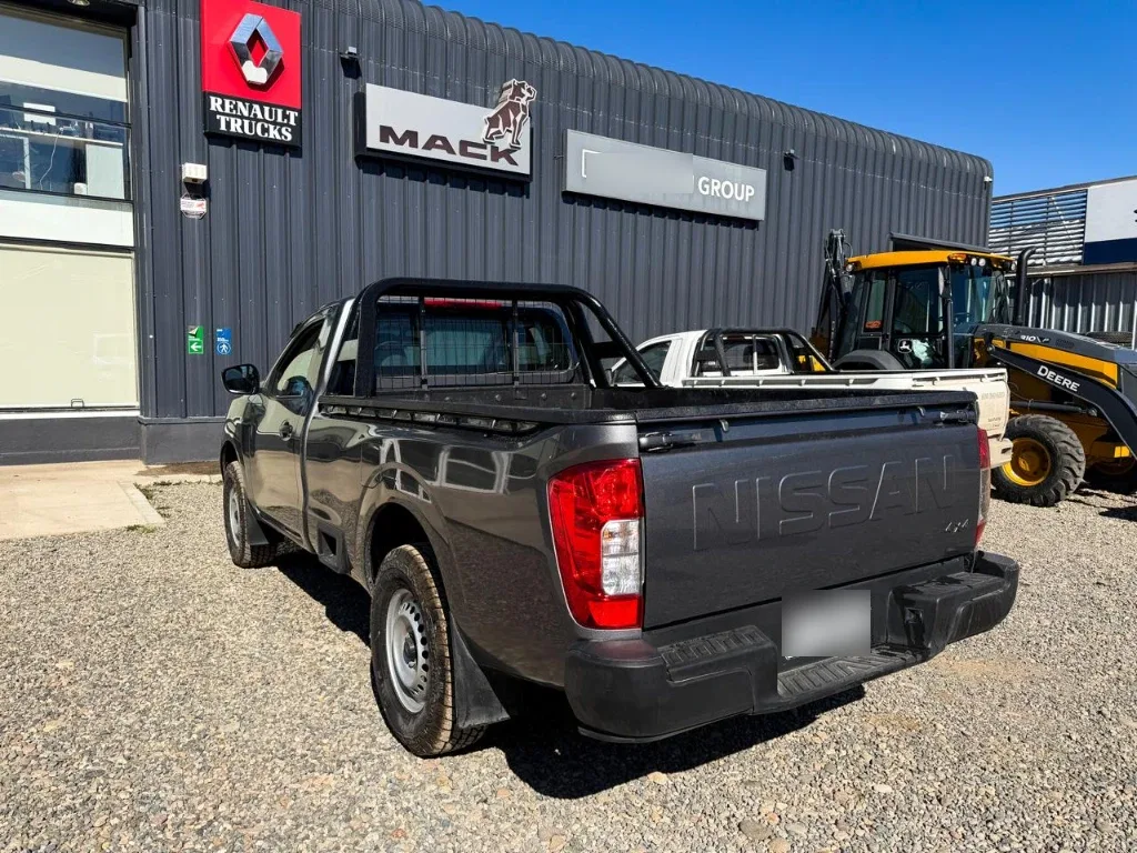 Nissan Navara Navara Cs 4x4 2.3tdi año 2023