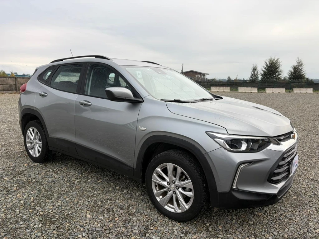 Chevrolet Tracker 1.2t Ltz R 4x2 At 5p año 2025