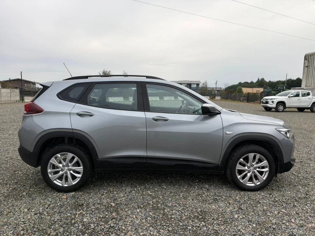 Chevrolet Tracker 1.2t Ltz R 4x2 At 5p año 2025