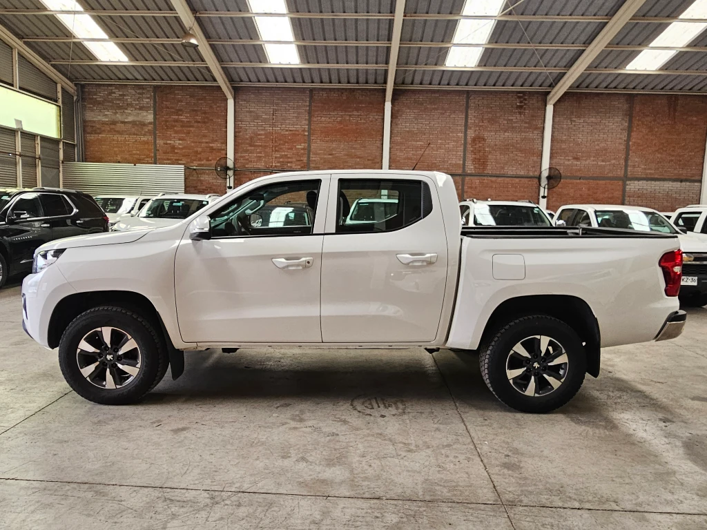 Peugeot Landtrek Landtrek Active Bluehdi 180 4x2 año 2024