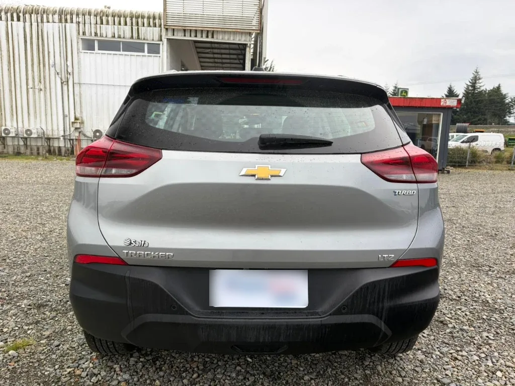 Chevrolet Tracker 1.2t Ltz R 4x2 At 5p año 2025