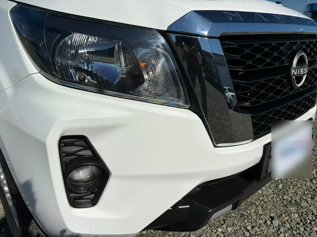 Nissan Navara D Cab Mt 4x4 2.3 año 2023