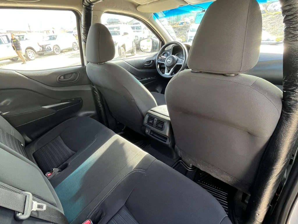 Nissan Navara Navara Dc 4x4 2.3tdi Se año 2022
