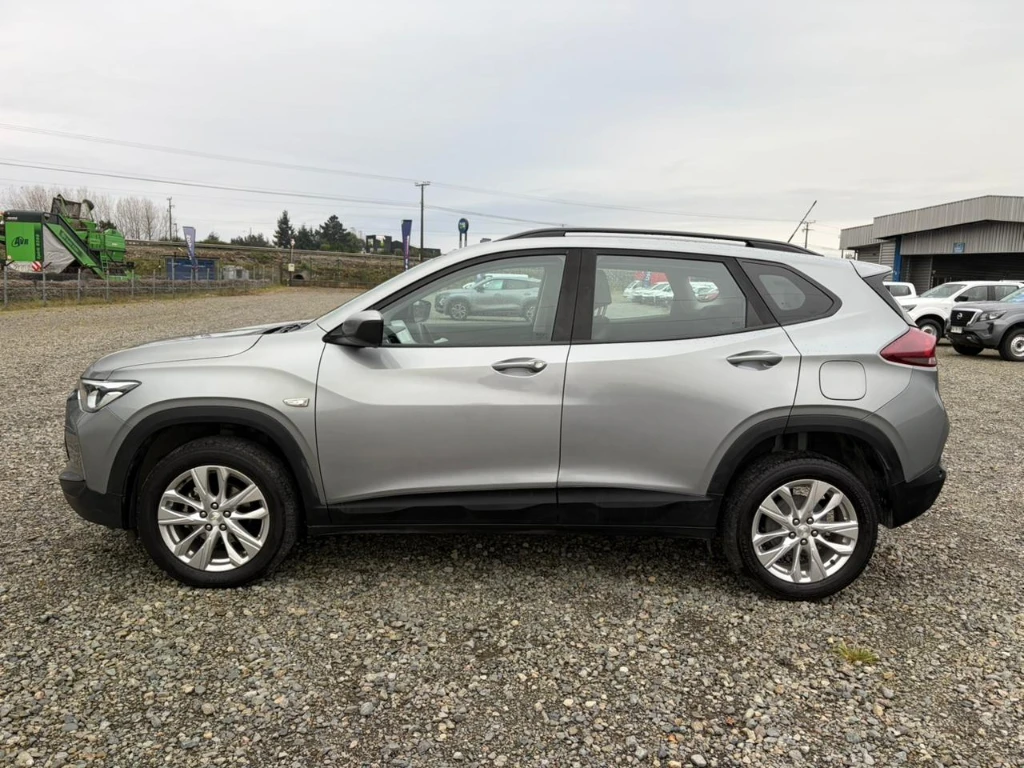 Chevrolet Tracker 1.2t Ltz R 4x2 At 5p año 2025