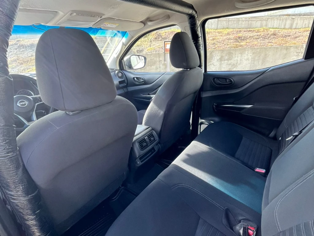 Nissan Navara Navara Dc 4x4 2.3tdi Se año 2022