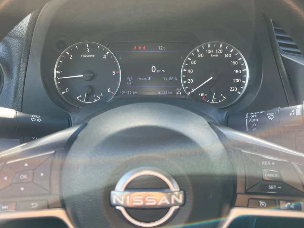Nissan Navara Navara Dc 4x4 2.3tdi Se año 2022
