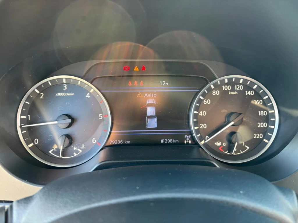 Nissan Navara D Cab Mt 4x4 2.3 año 2023