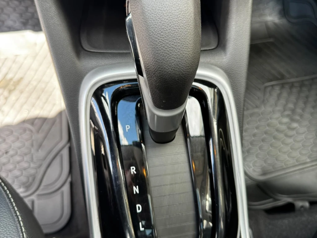 Chevrolet Tracker 1.2t Premier At P2 Onstar año 2024