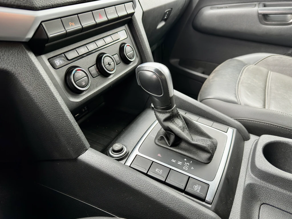 Volkswagen Amarok Amarok Highline Dc 2.0 4x4 At año 2023