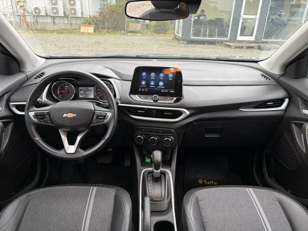 Chevrolet Tracker 1.2t Ltz R 4x2 At 5p año 2025