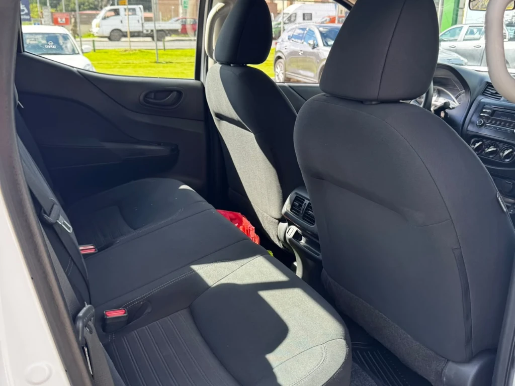 Nissan Navara Dc 4x4 2.3 Tdi Se año 2023