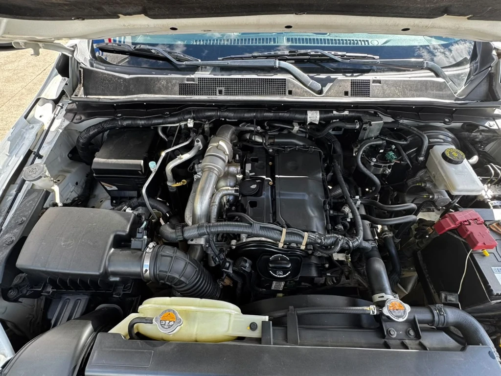 Nissan Navara Dc 4x4 2.3 Tdi Se año 2023