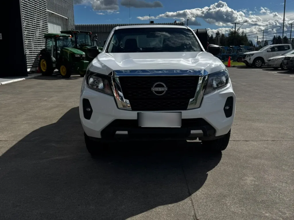Nissan Navara Dc 4x4 2.3 Tdi Se año 2023