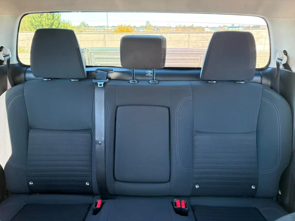 Nissan Navara D Cab Mt 4x4 2.3 año 2023