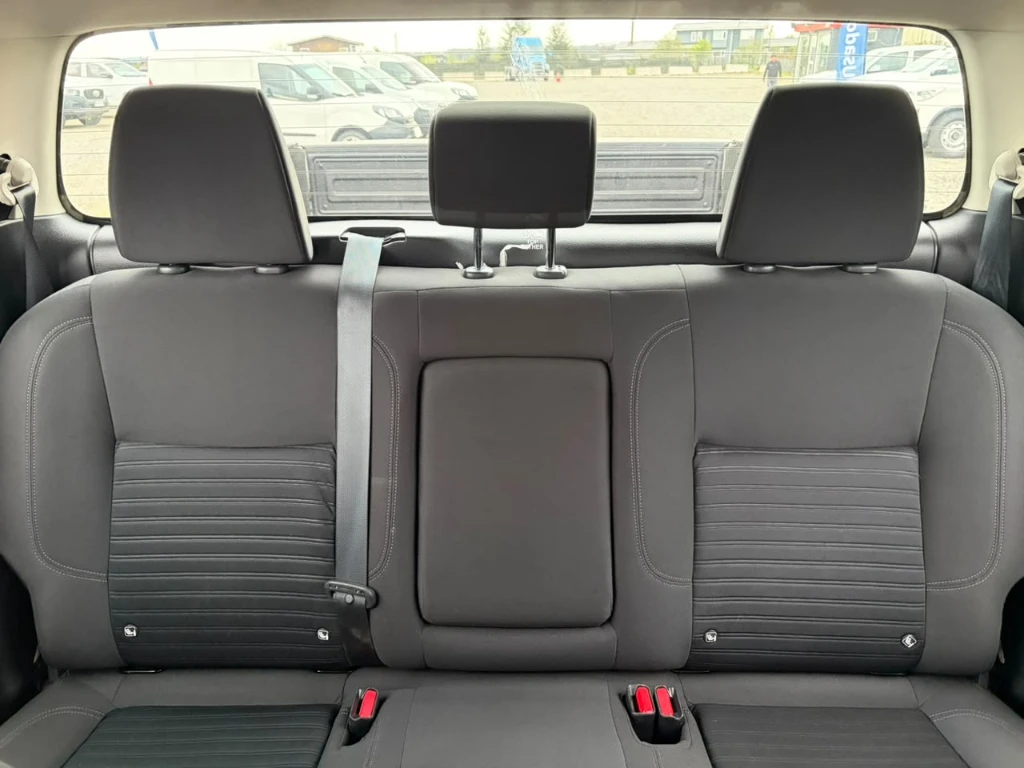 Nissan Navara D Cab Mt 4x4 2.3 año 2023