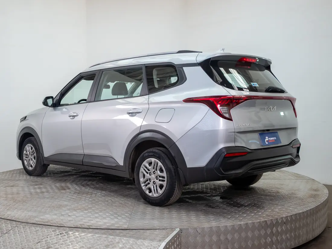 Kia Carens Carens 1.5 Lx 7p Mt año 2023