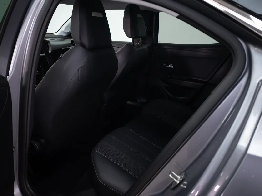 Opel Mokka 1.2 Elegance At año 2023