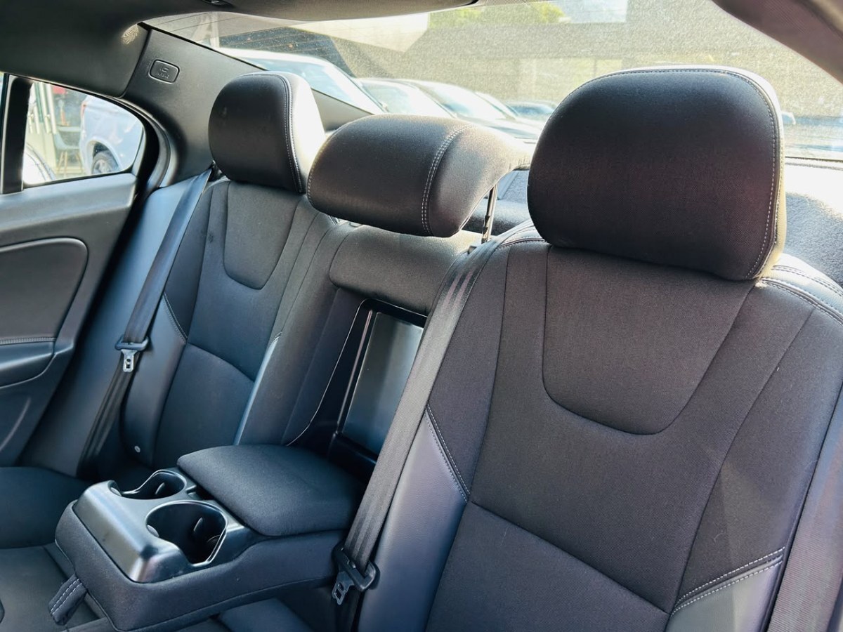 Volvo S60 D2 At Diesel año 2019