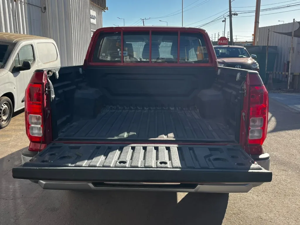 Mitsubishi L200 Katana D/c 2.4 Tdi Mt Xrt 4x4 año 2023