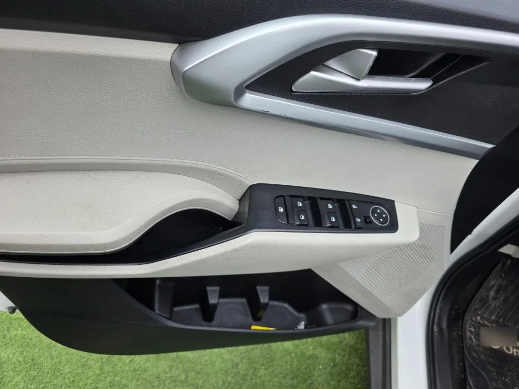 Kia Carens Ex 1.4 Aut año 2022