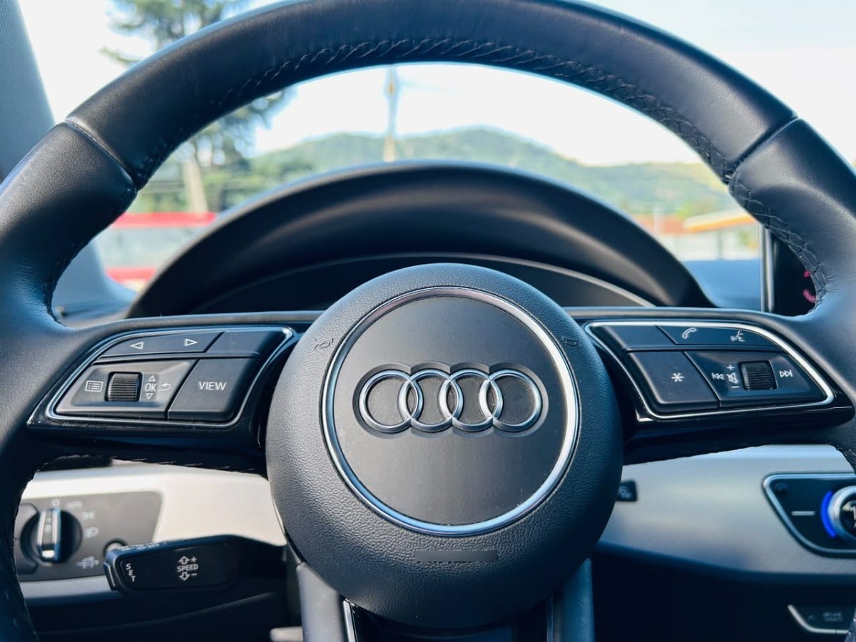 Audi A4 35 Tfsi 2.0t S Line año 2022