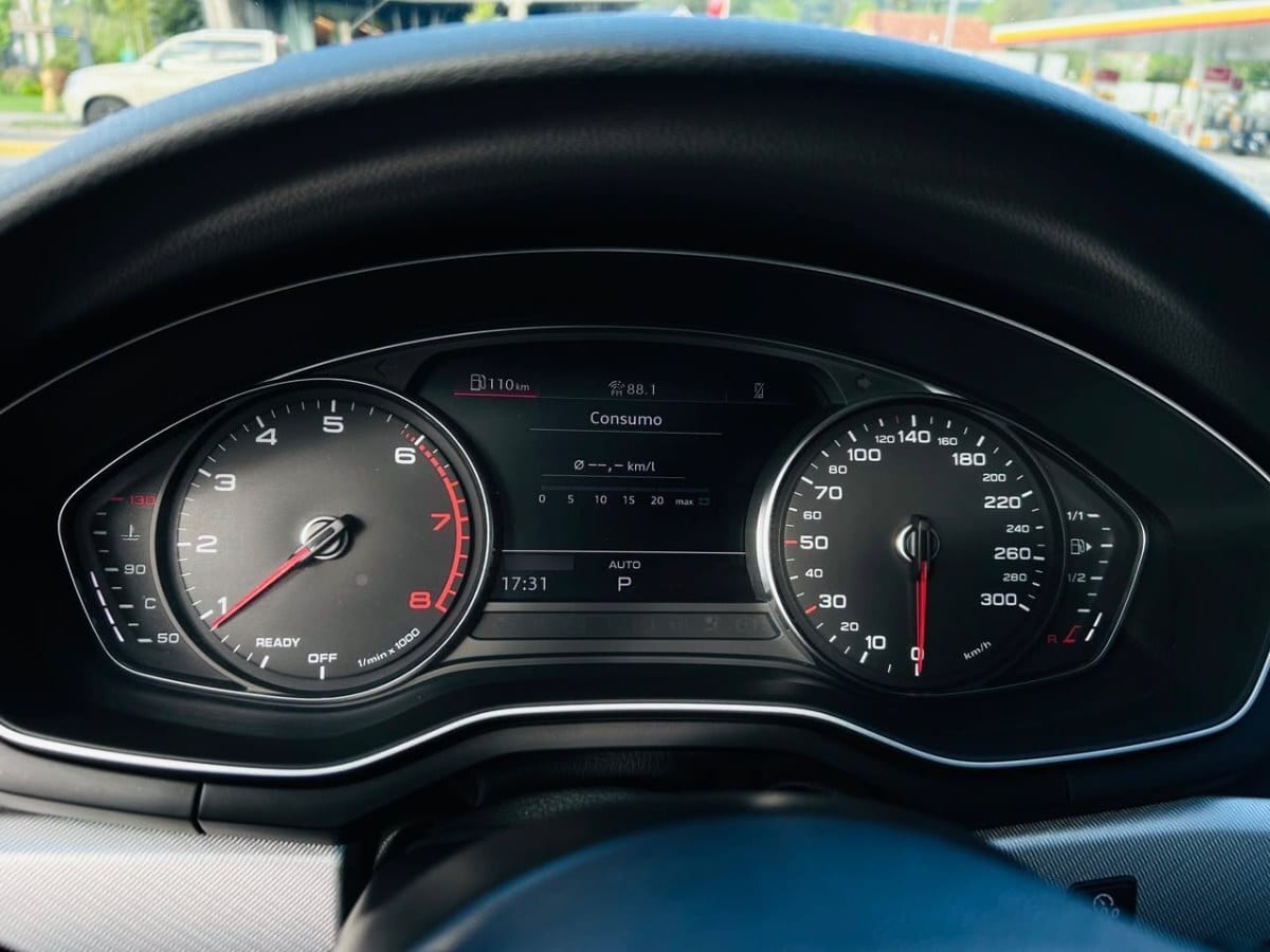 Audi A4 35 Tfsi 2.0t S Line año 2022