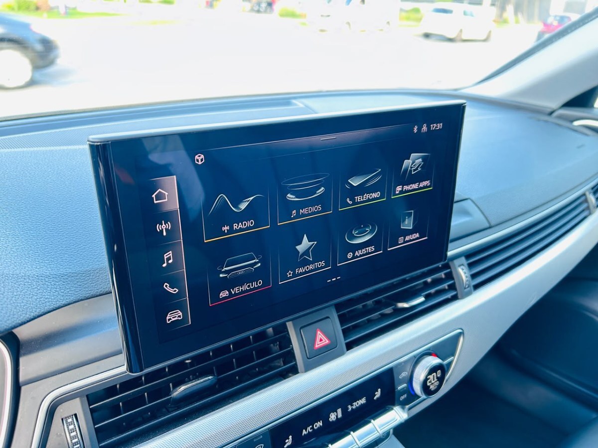 Audi A4 35 Tfsi 2.0t S Line año 2022