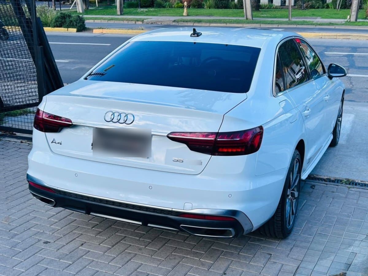 Audi A4 35 Tfsi 2.0t S Line año 2022