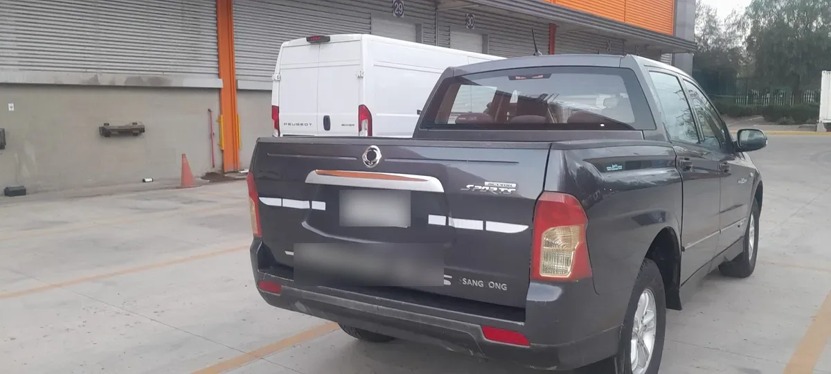 SSANGYONG ACTYON SPORTS 2.2 Semi Full-611 Mt Diesel año 2018