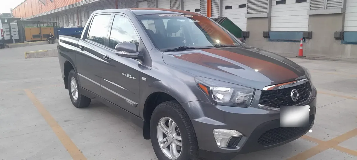SSANGYONG ACTYON SPORTS 2.2 Semi Full-611 Mt Diesel año 2018