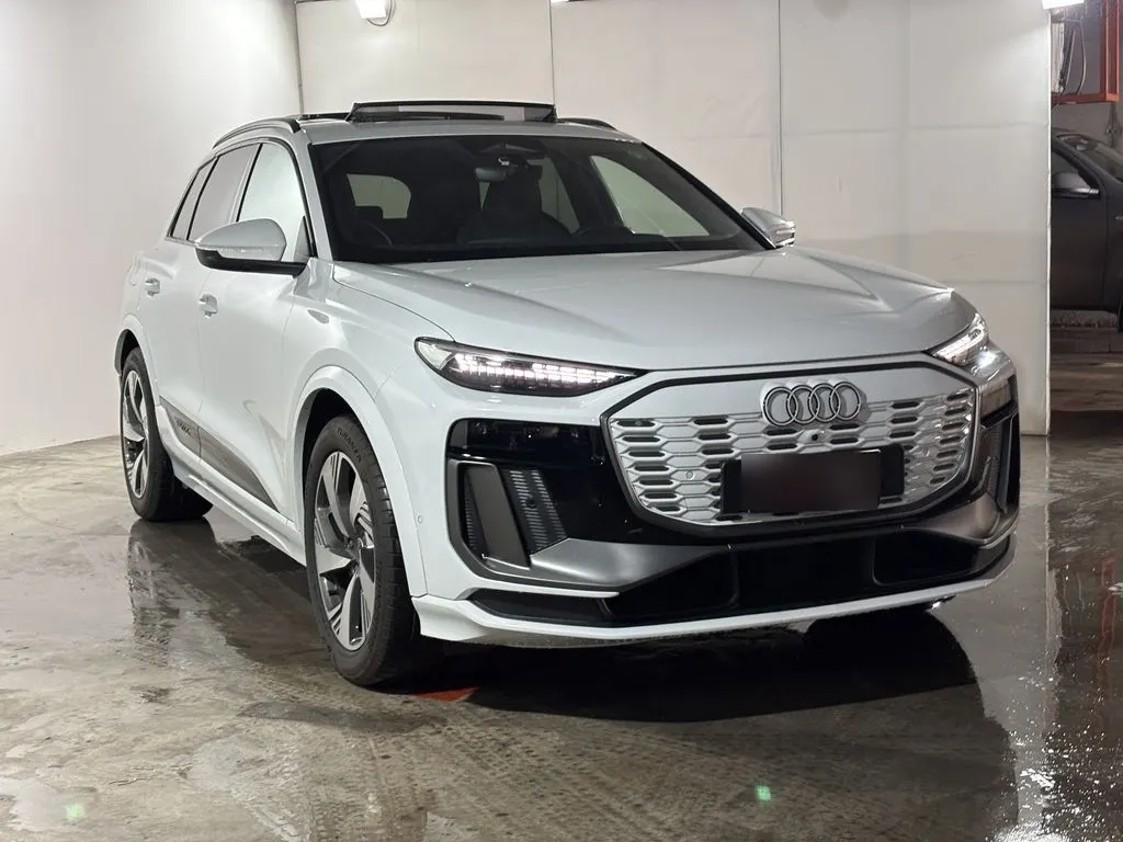 Audi Q6 E-Tron 50 Sport año 2026