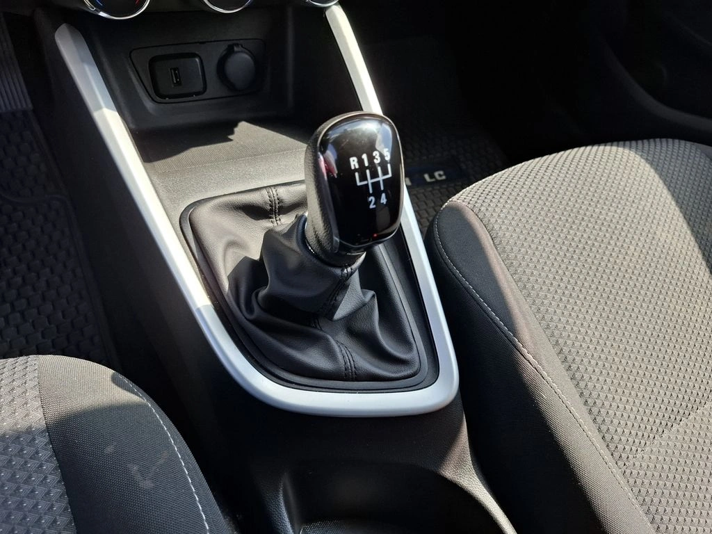 Chevrolet Onix Nb Ltz 1.0 año 2024