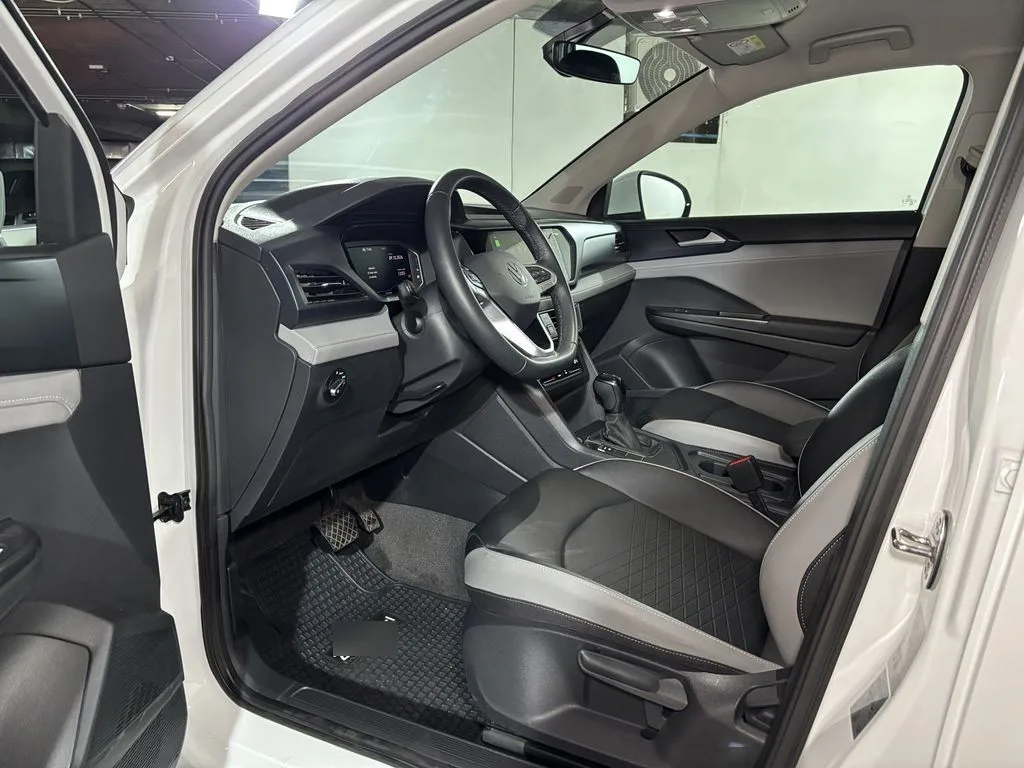 Volkswagen Taos 1.4 Tsi At Comfortline año 2026