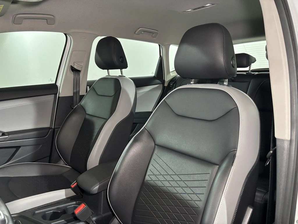 Volkswagen Taos 1.4 Tsi At Comfortline año 2026