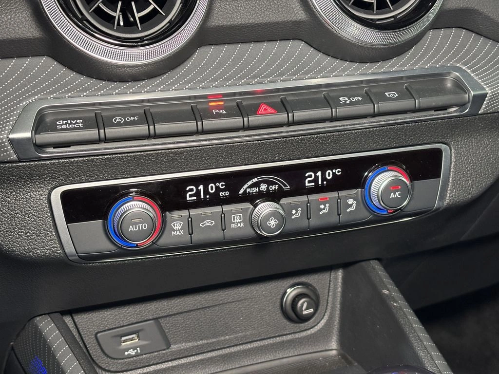 Audi Q2 Pi 35 Tfsi Sport año 2024