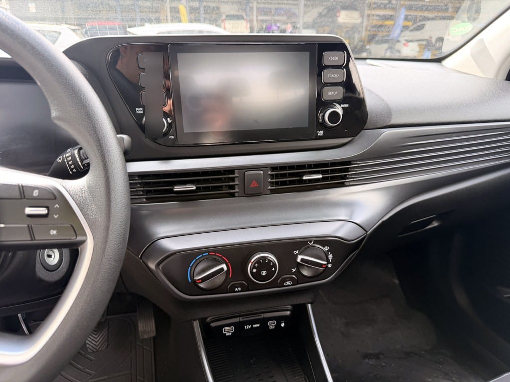 Hyundai I20 1.4 Plus Fl Bi3 año 2025