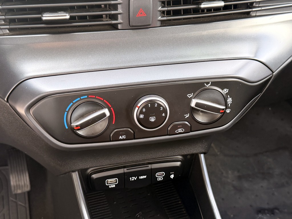 Hyundai I20 1.4 Plus Fl Bi3 año 2025