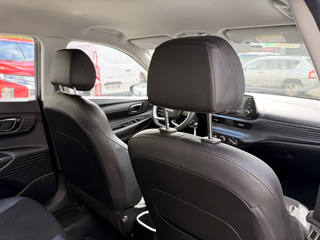 Hyundai I20 1.4 Plus Fl Bi3 año 2025