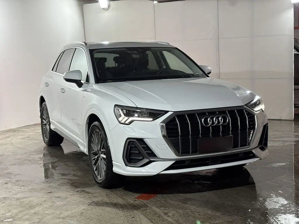 Audi Q3 35 Tfsi 1.4 Aut S-Line año 2024