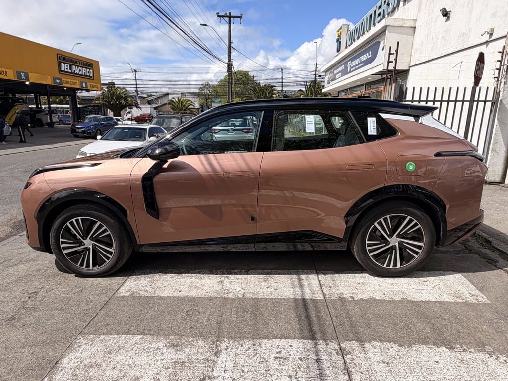 Lynk&Co 08 Halo 08 Phev 1.5 Aut 4x2 año 2027