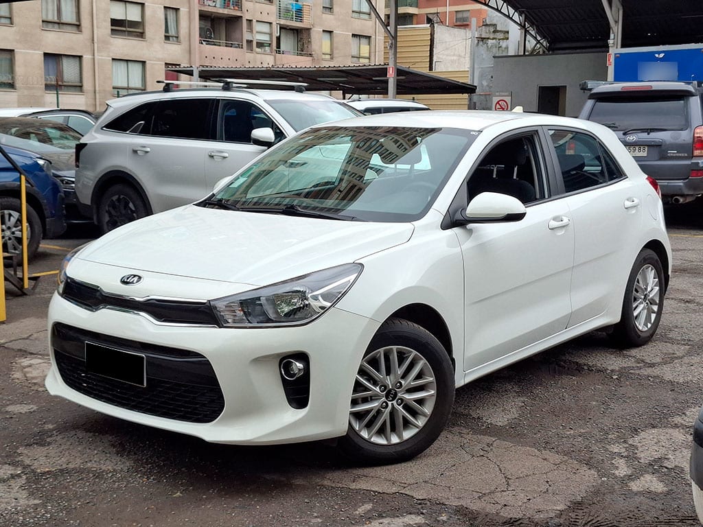 Kia Rio 5 Ex 1.6l 6mt Full año 2021