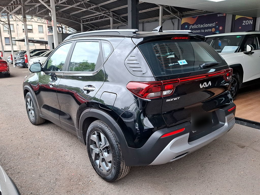 Kia Sonet Ex Ivt 1.5 Aut año 2024